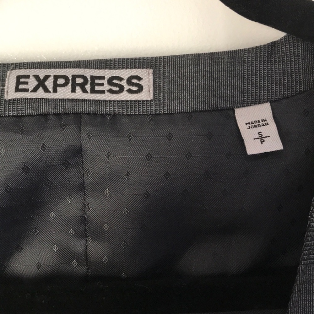 Express Suit Vest - Picture 3 of 5